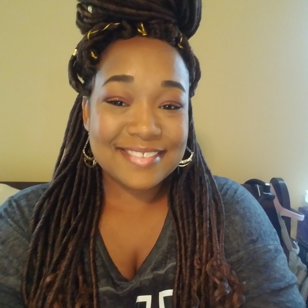 Meet your Posher, Latasha - Picture 1 of 1